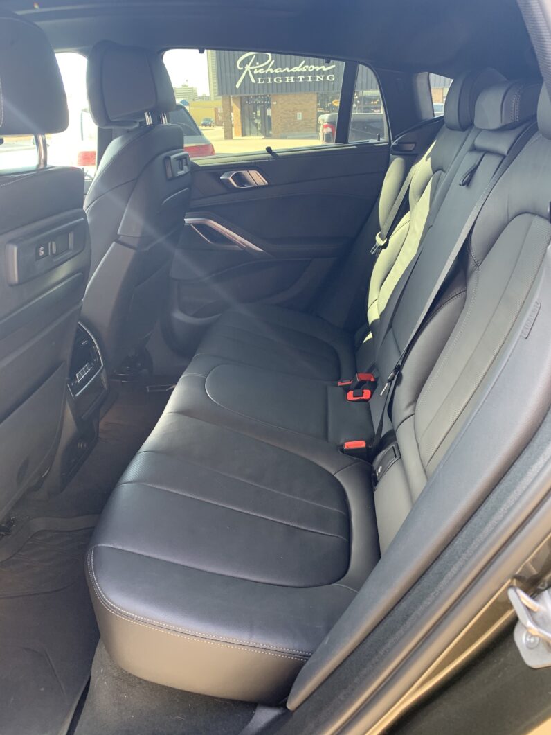 2022 BMW X6 xDrive40i
